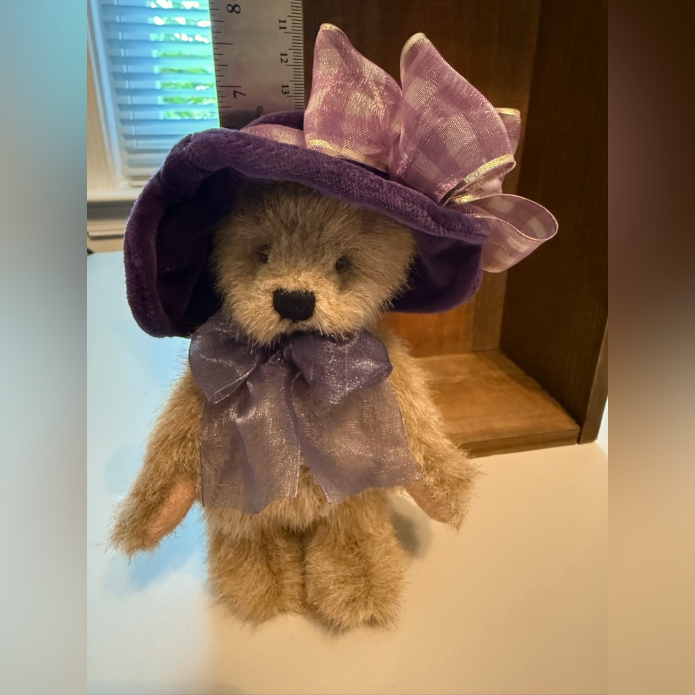 Gen-yoo-wine BOYDS Bears “BERNADETTE DEBEARVOIRE” - Picture 9 of 10